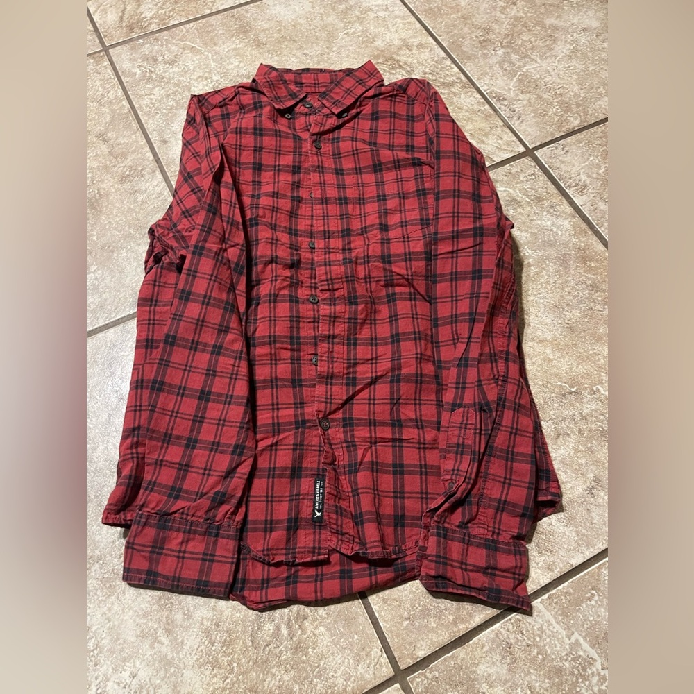 Women’s XS seriously soft style button down American Eagle shirt